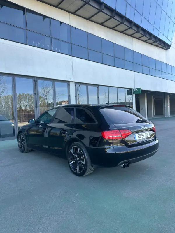 Audi A4 Avant 2.0 TDi Business Line Plus 5