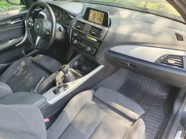 BMW 116 d Pack Desportivo M 11