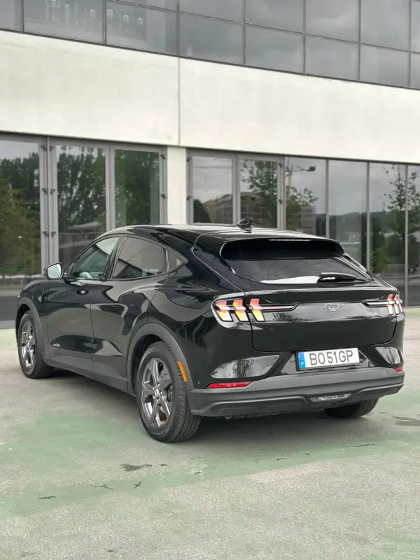 Ford Mustang Mach-E Premium 9