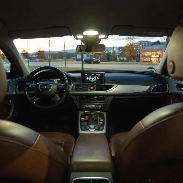 Audi A6 Avant 2.0 TDi S-line S tronic 17