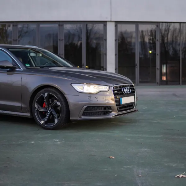 Audi A6 Avant 2.0 TDi S-line S tronic 11