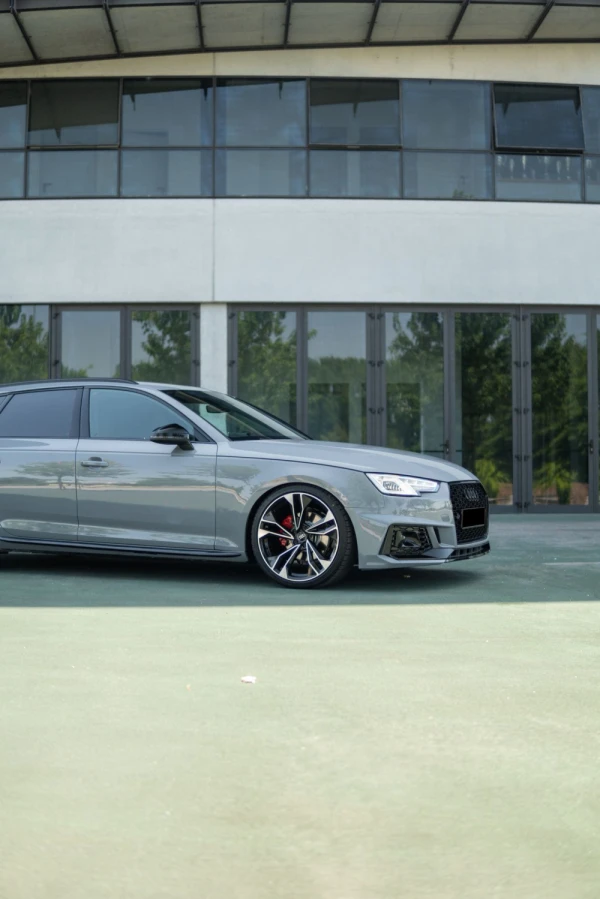 Audi A4 Avant 2.0 TDI S tronic 24