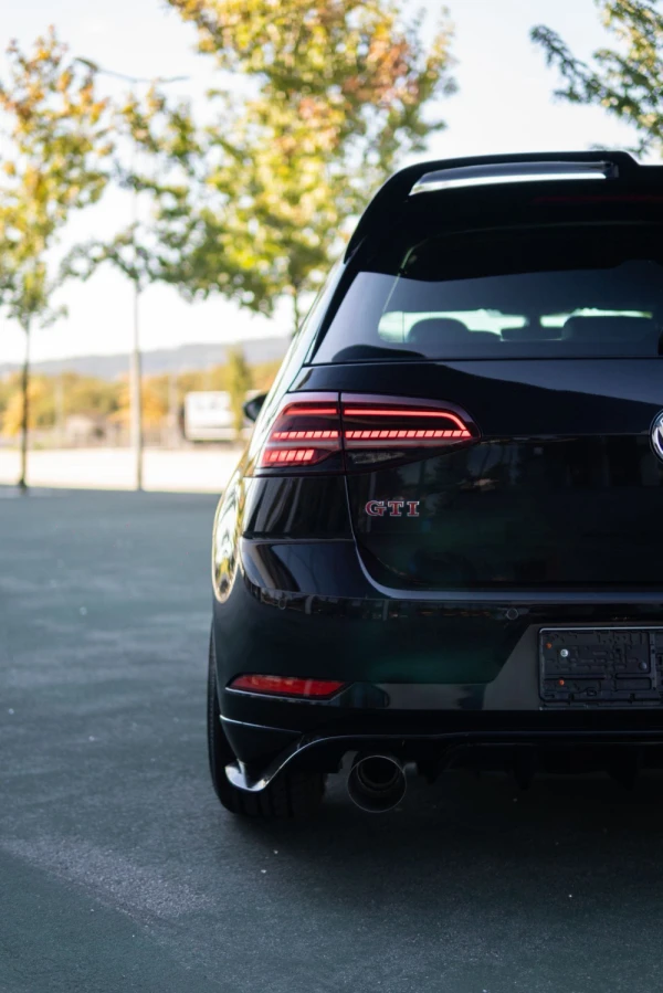 Volkswagen Golf 2.0 TSI GTI DSG Performance 8