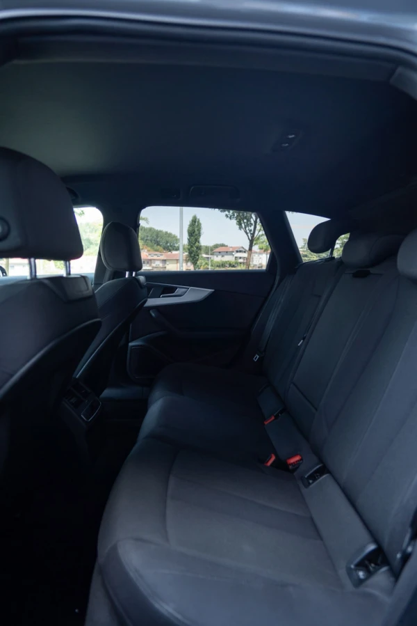 Audi A4 Avant 2.0 TDI S tronic 34
