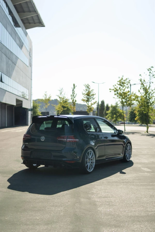 Volkswagen Golf 2.0 TSi GTi DSG Performance 2