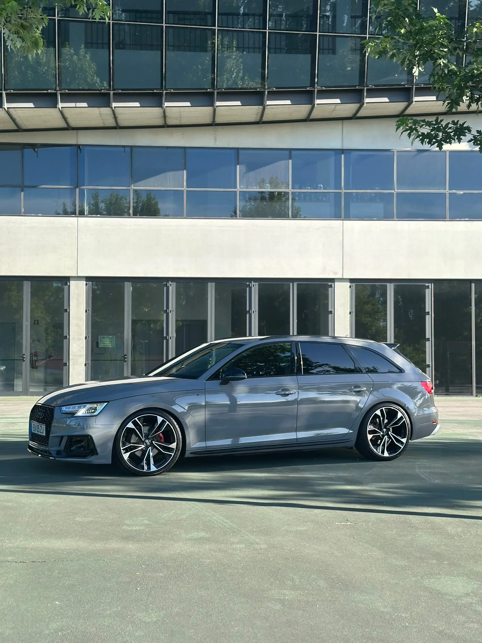 Audi A4 Avant 2.0 TDI multitronic S-line 5