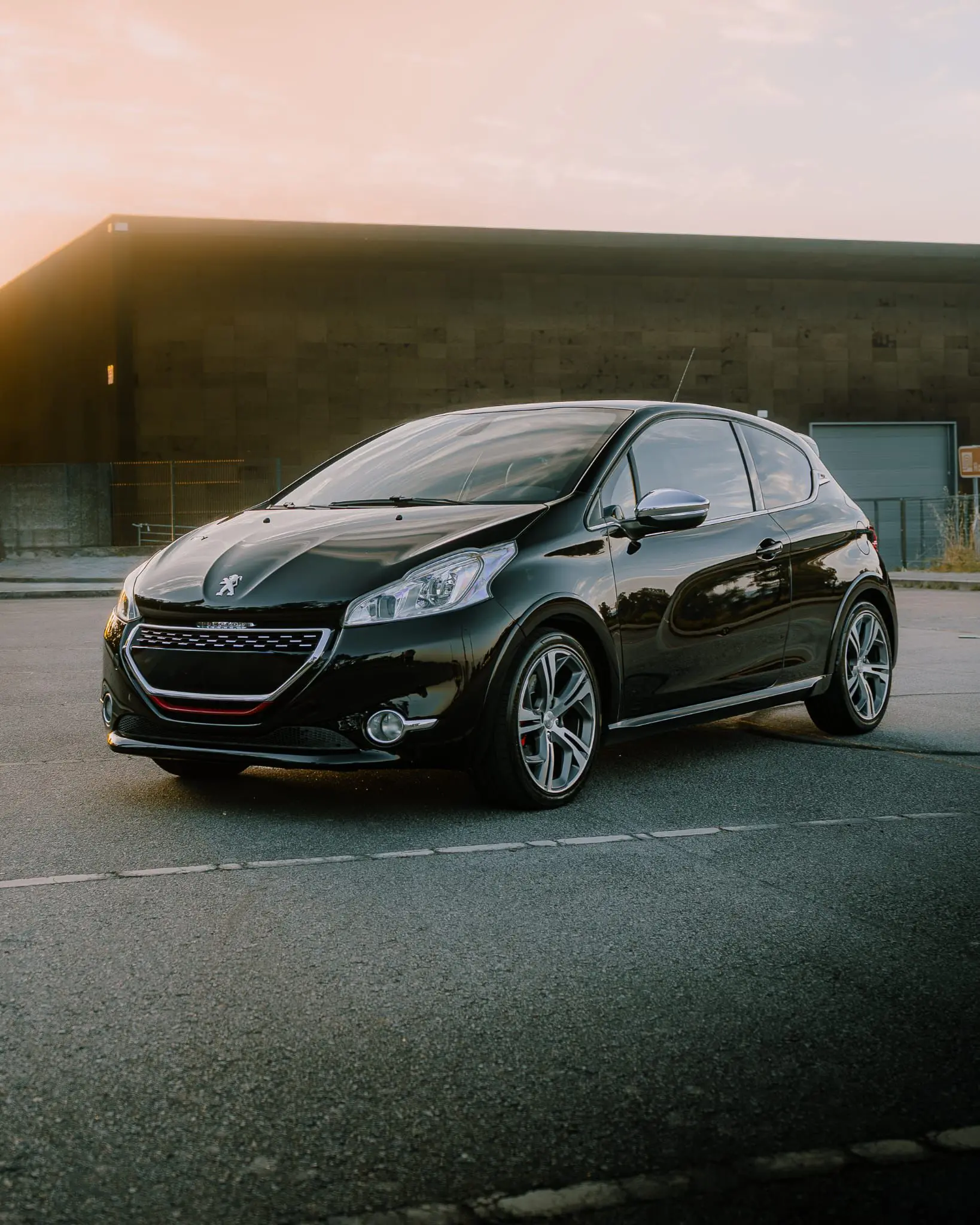 Peugeot 208 1.6 THP GTi 5