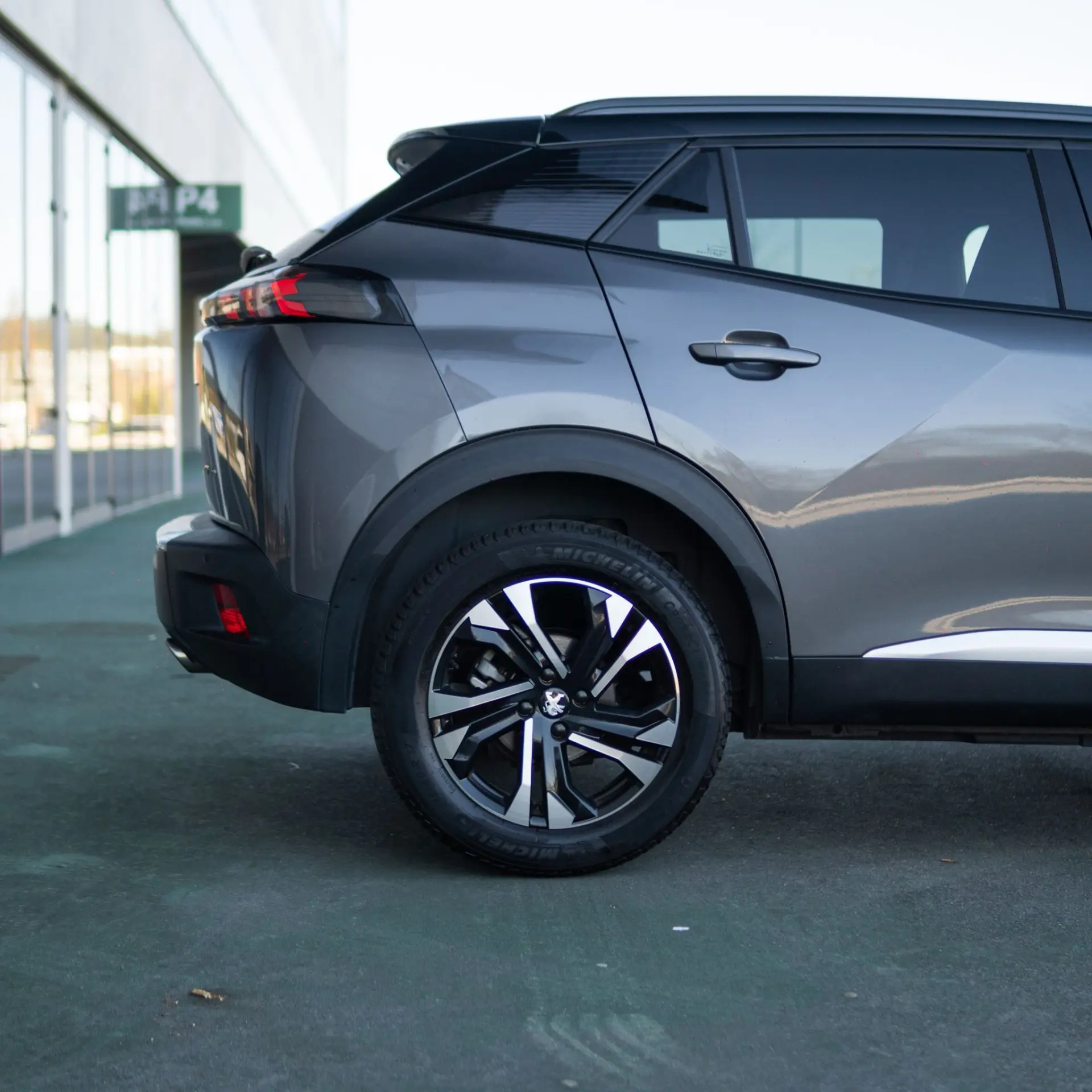 Peugeot 2008 1.5 BlueHDi GT Pack EAT8 5