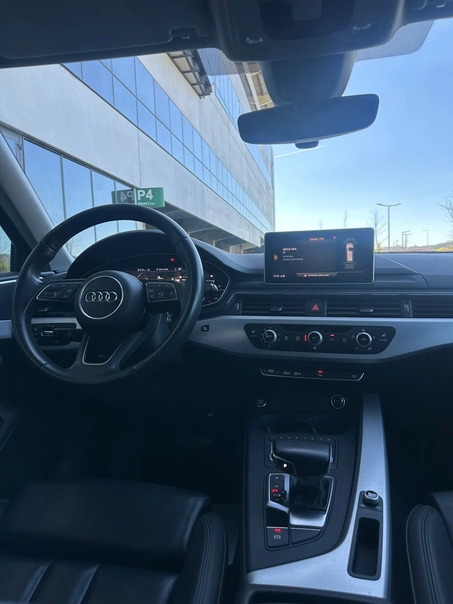Audi A4 Avant 2.0 TDI S-line S tronic 8