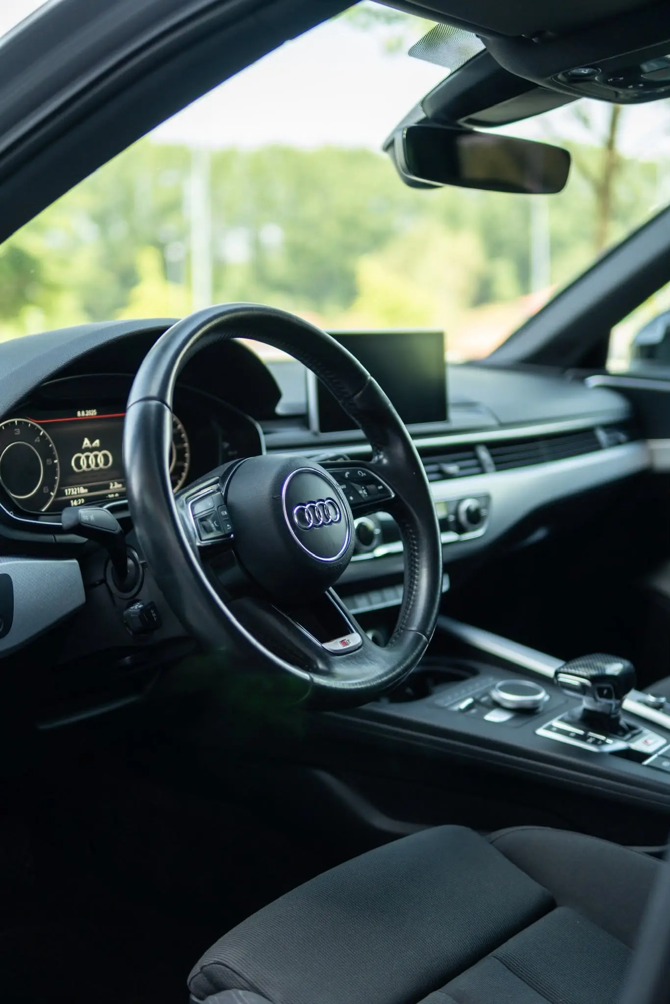Audi A4 Avant 2.0 TDI multitronic S-line 10