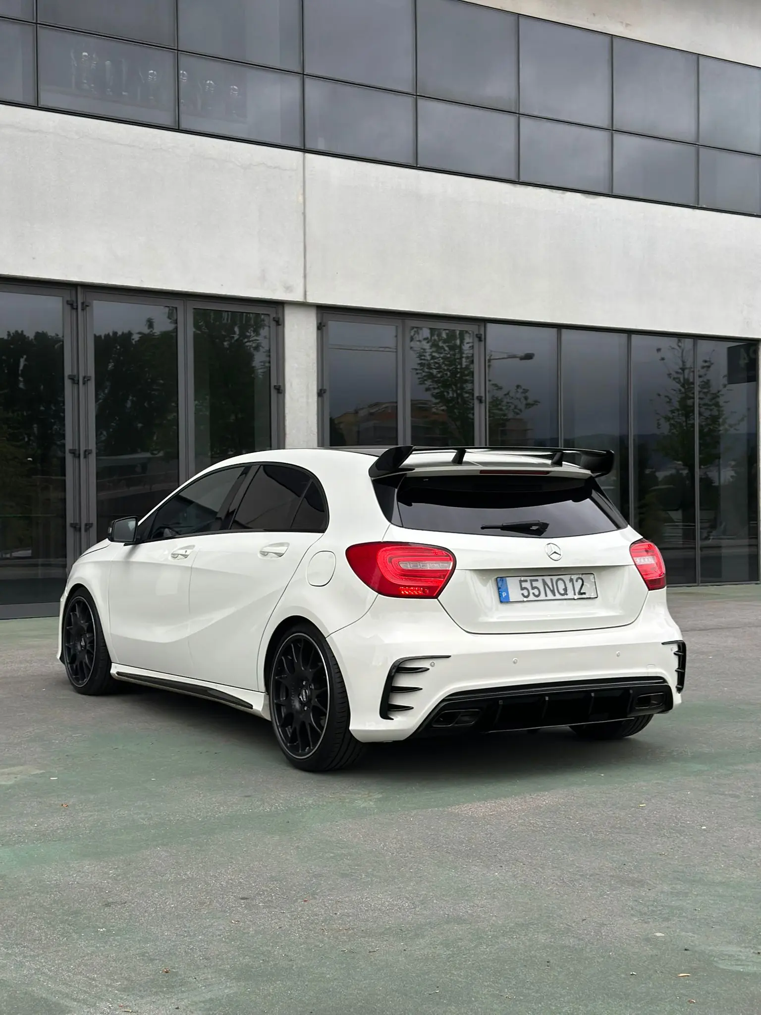 Mercedes-Benz A 180 d AMG Line 5