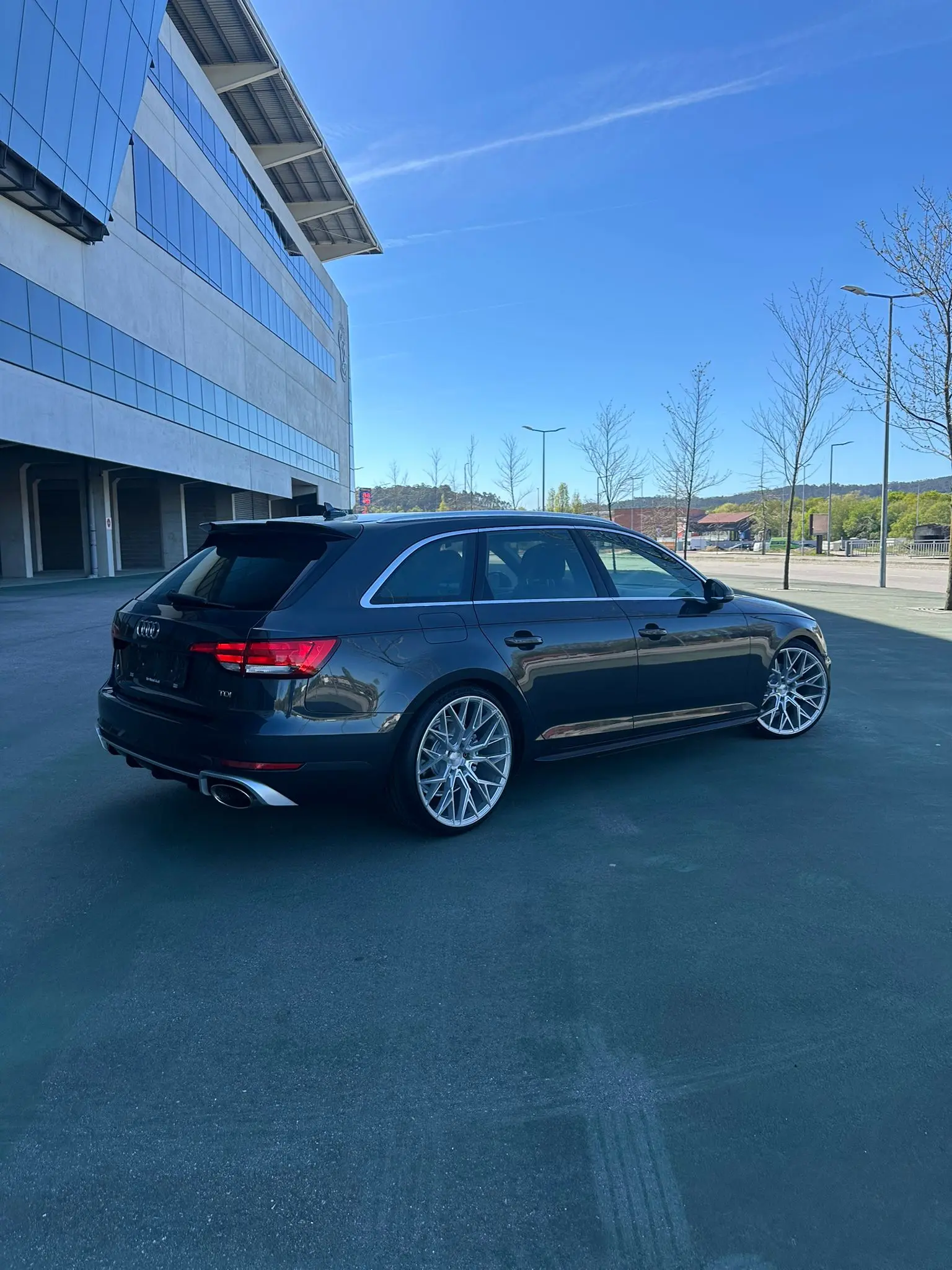 Audi A4 Avant 2.0 TDI S-line S tronic 7