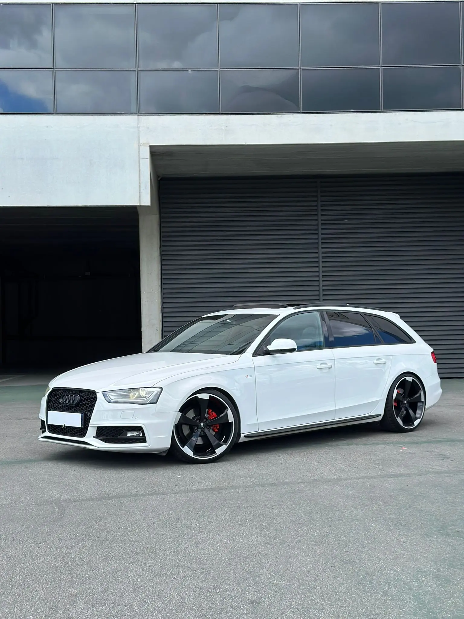 Audi A4 Avant Stronic 2
