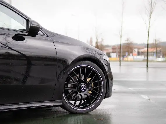 Mercedes-Benz A 180 d AMG Line Aut. 9