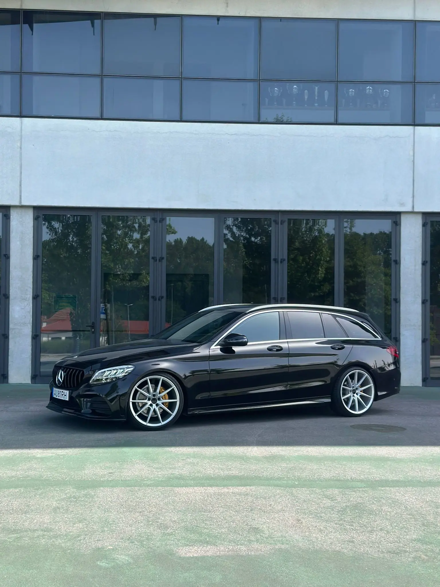 Mercedes-Benz C 220 d Station 9G-TRONIC AMG Line 2