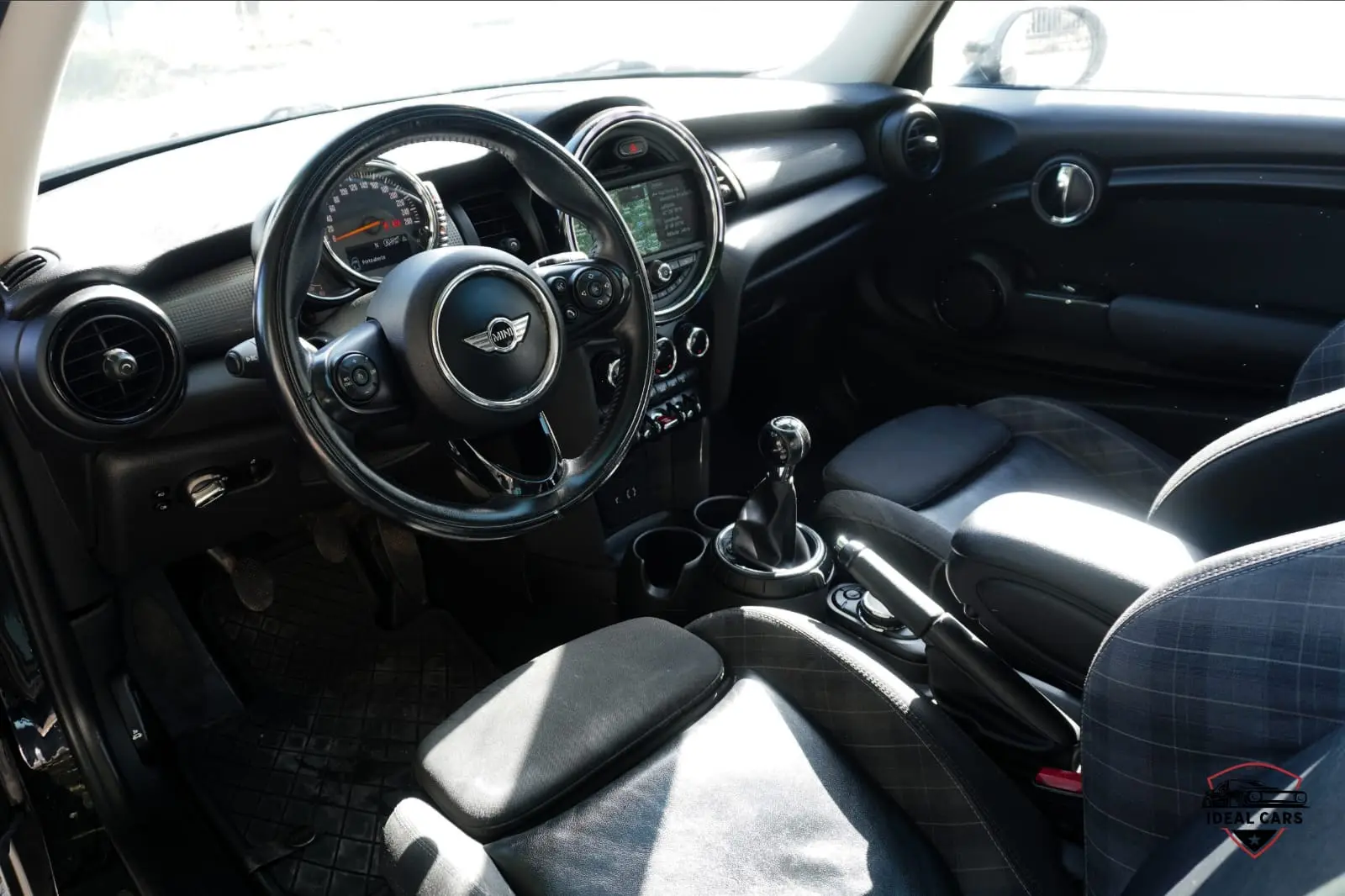 MINI 3 Portas Cooper D 5