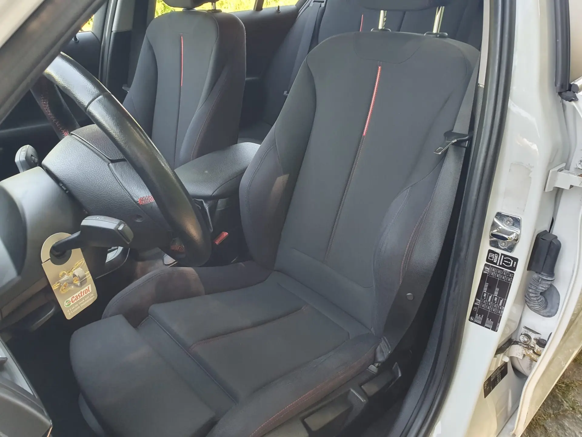 BMW 118 d Line Sport 10