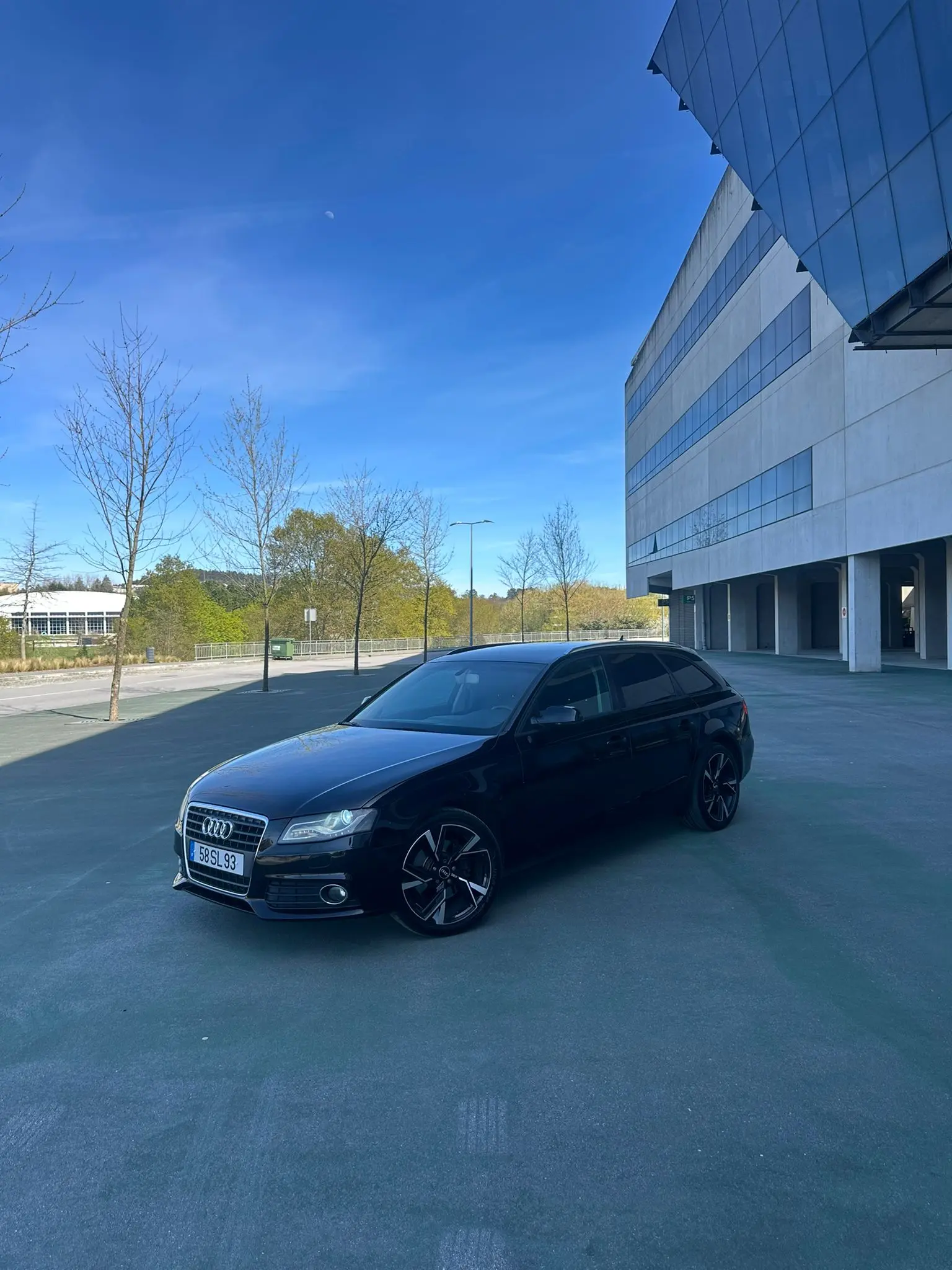 Audi A4 Avant 2.0 TDi Business Line Plus 3