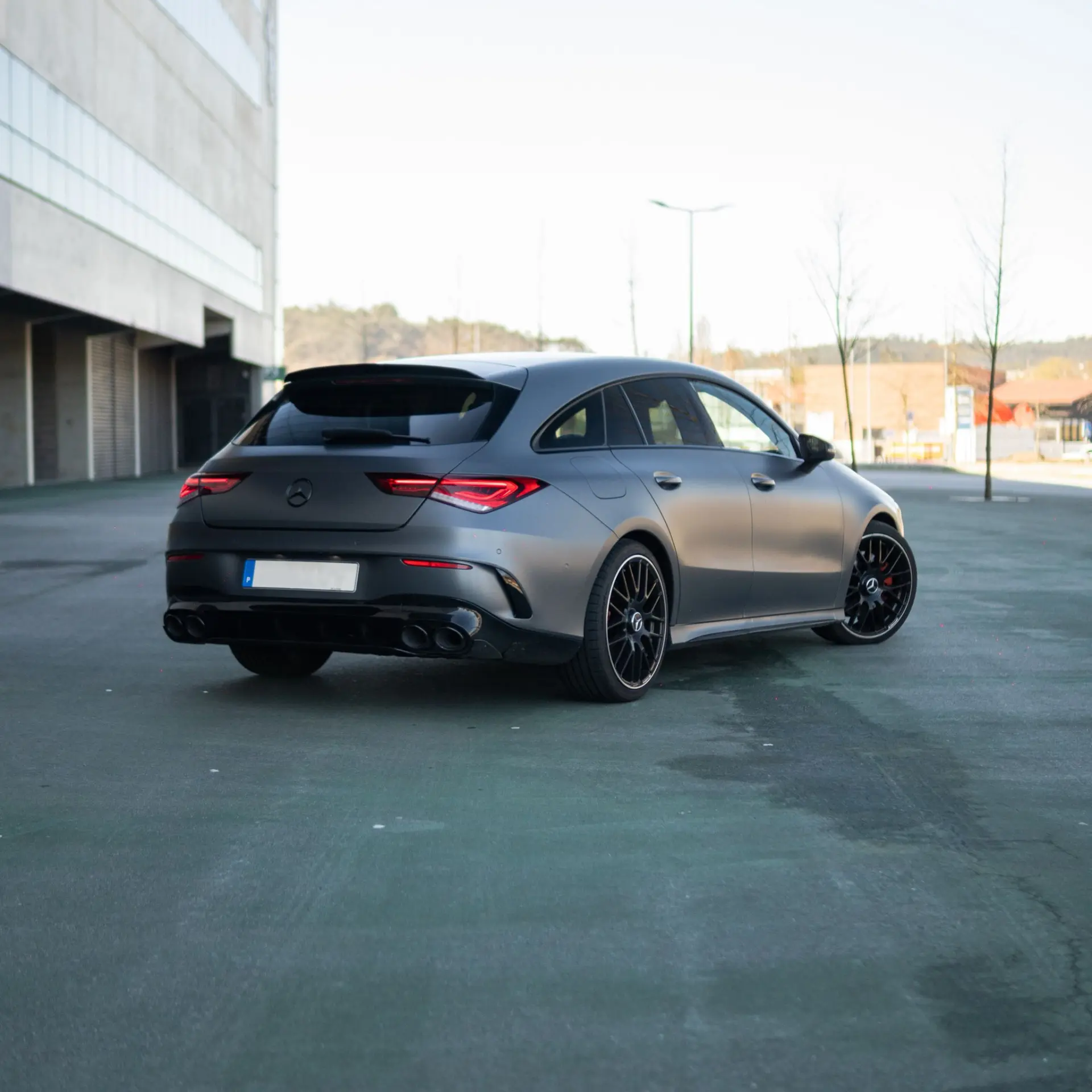 Mercedes-Benz CLA 250 e Shooting Brake AMG Line 12