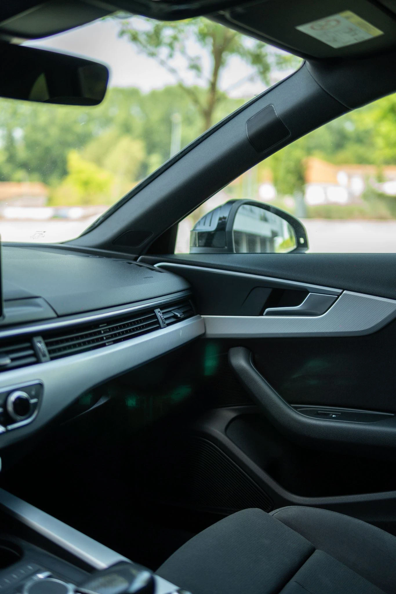 Audi A4 Avant 2.0 TDI S tronic 32