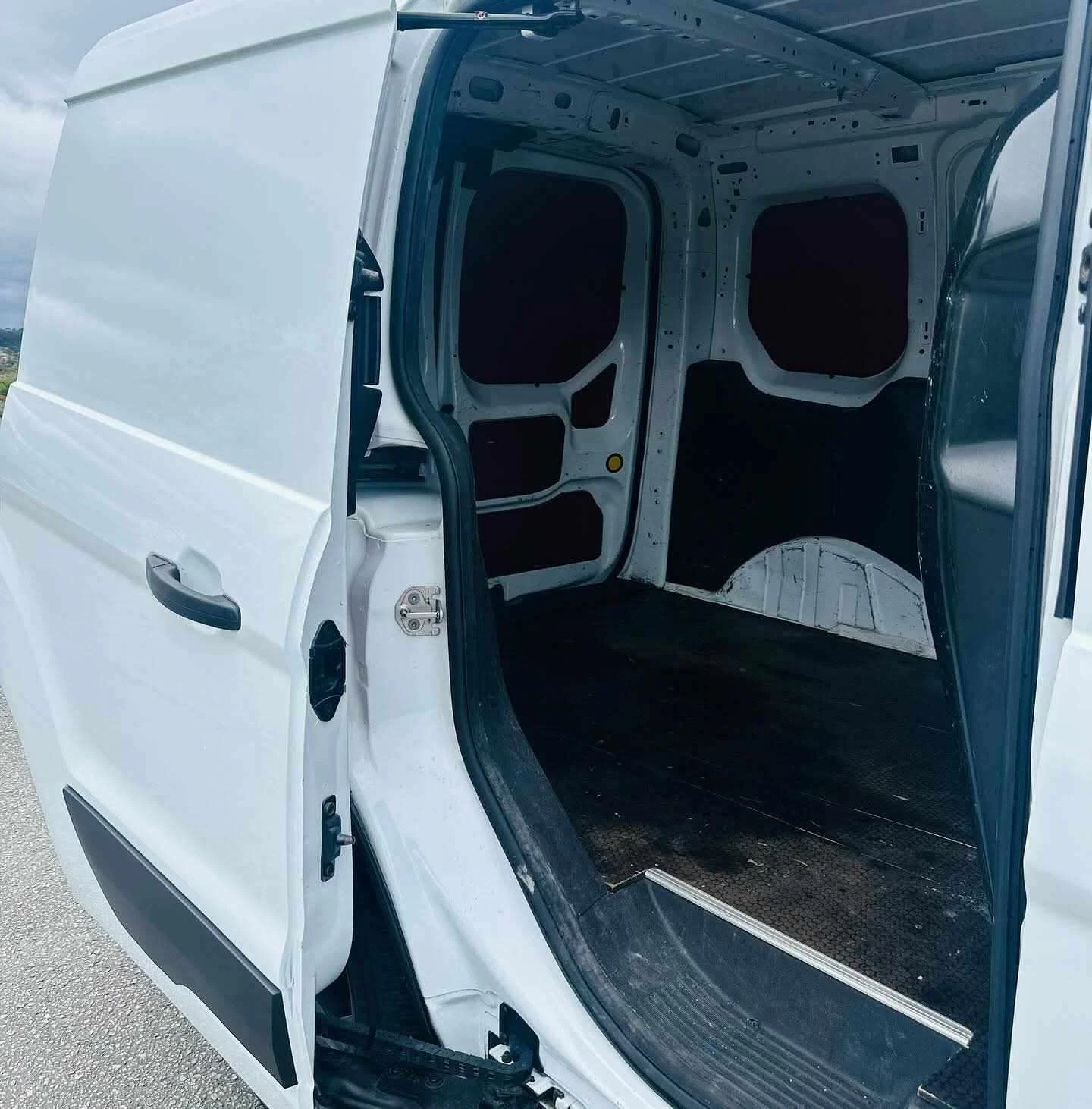 Ford Transit Connect L1 5