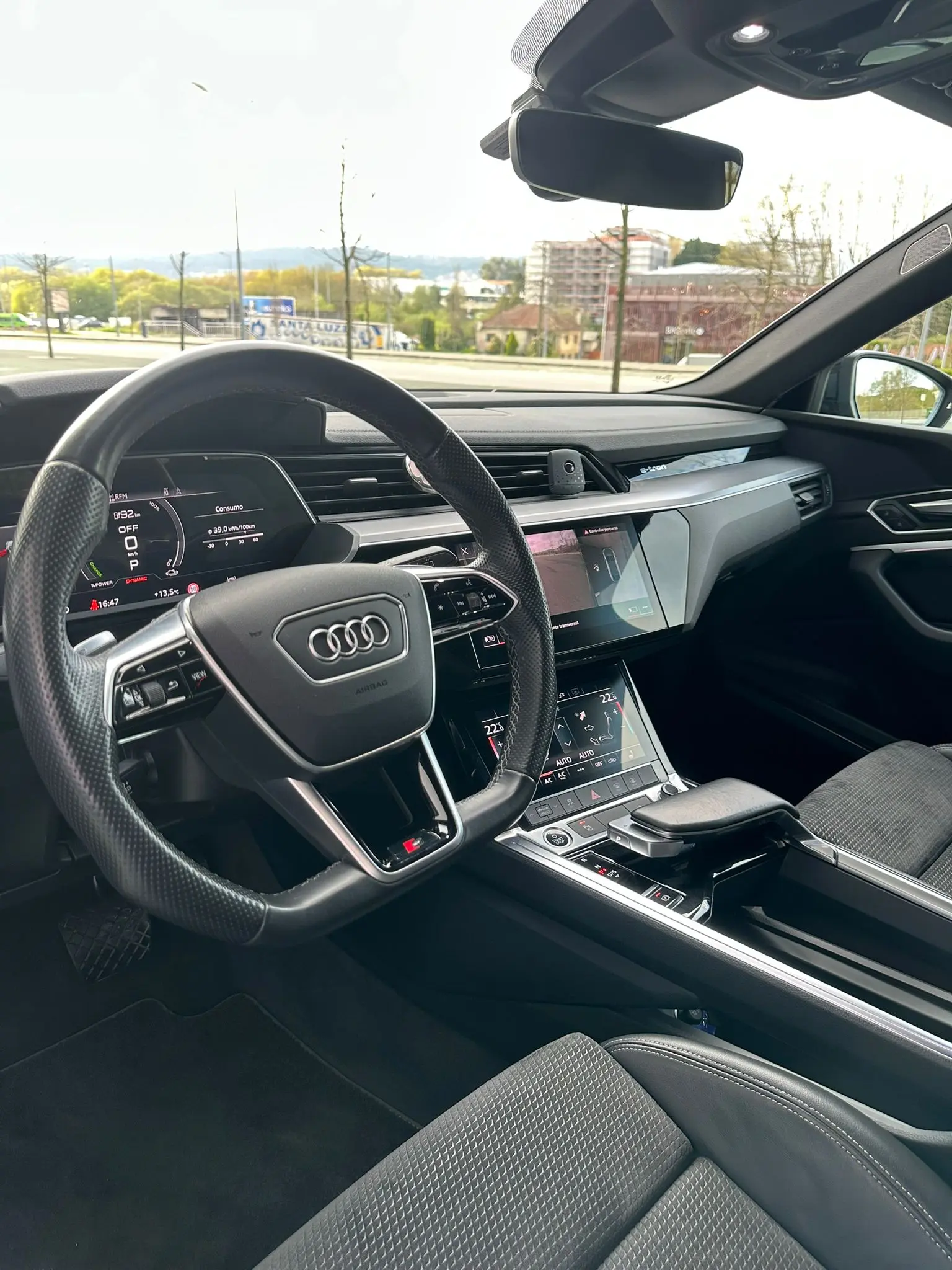 Audi e-tron Sportback 50 quattro S line 17