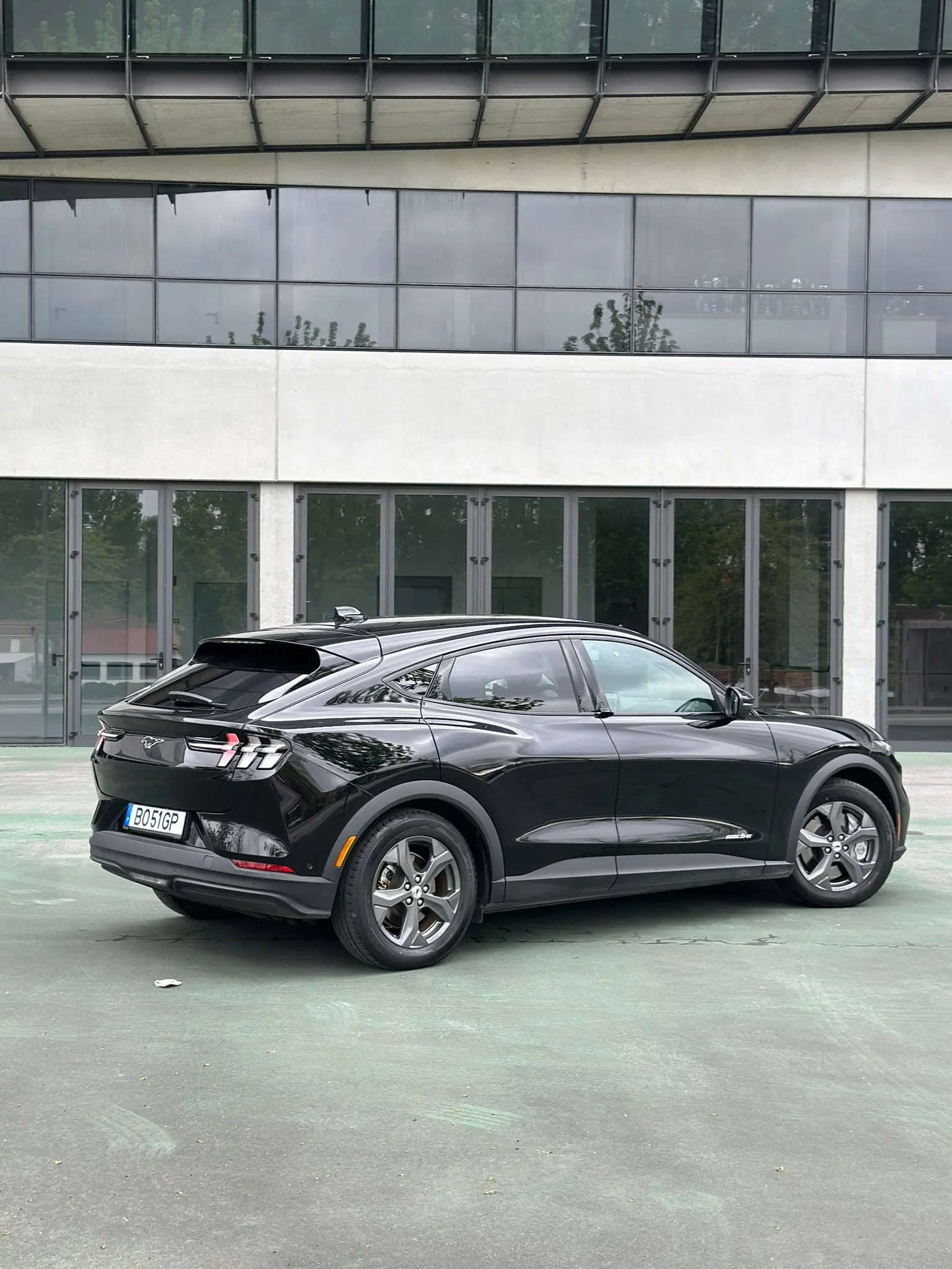 Ford Mustang Mach-E Premium 12