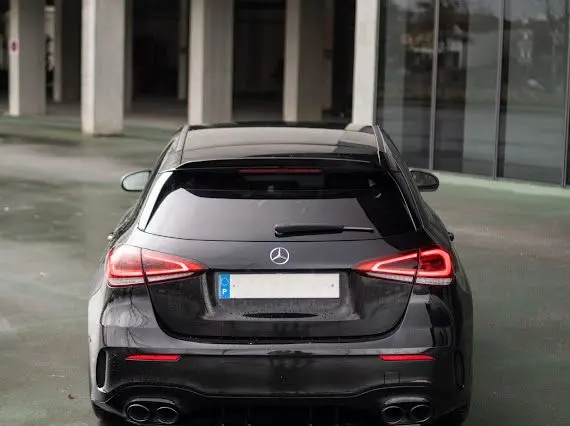 Mercedes-Benz A 180 d AMG Line Aut. 17