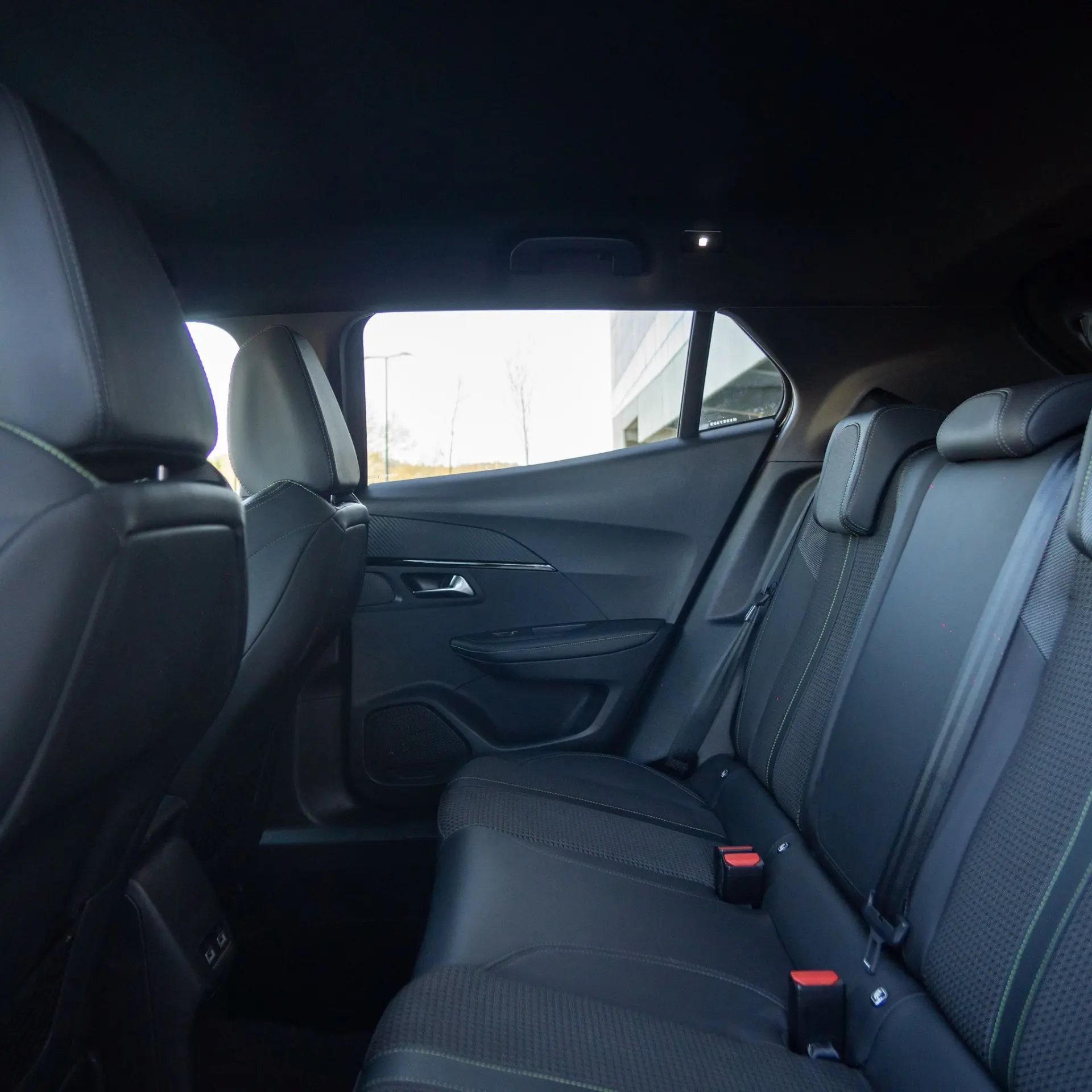 Peugeot 2008 1.5 BlueHDi GT Pack EAT8 10