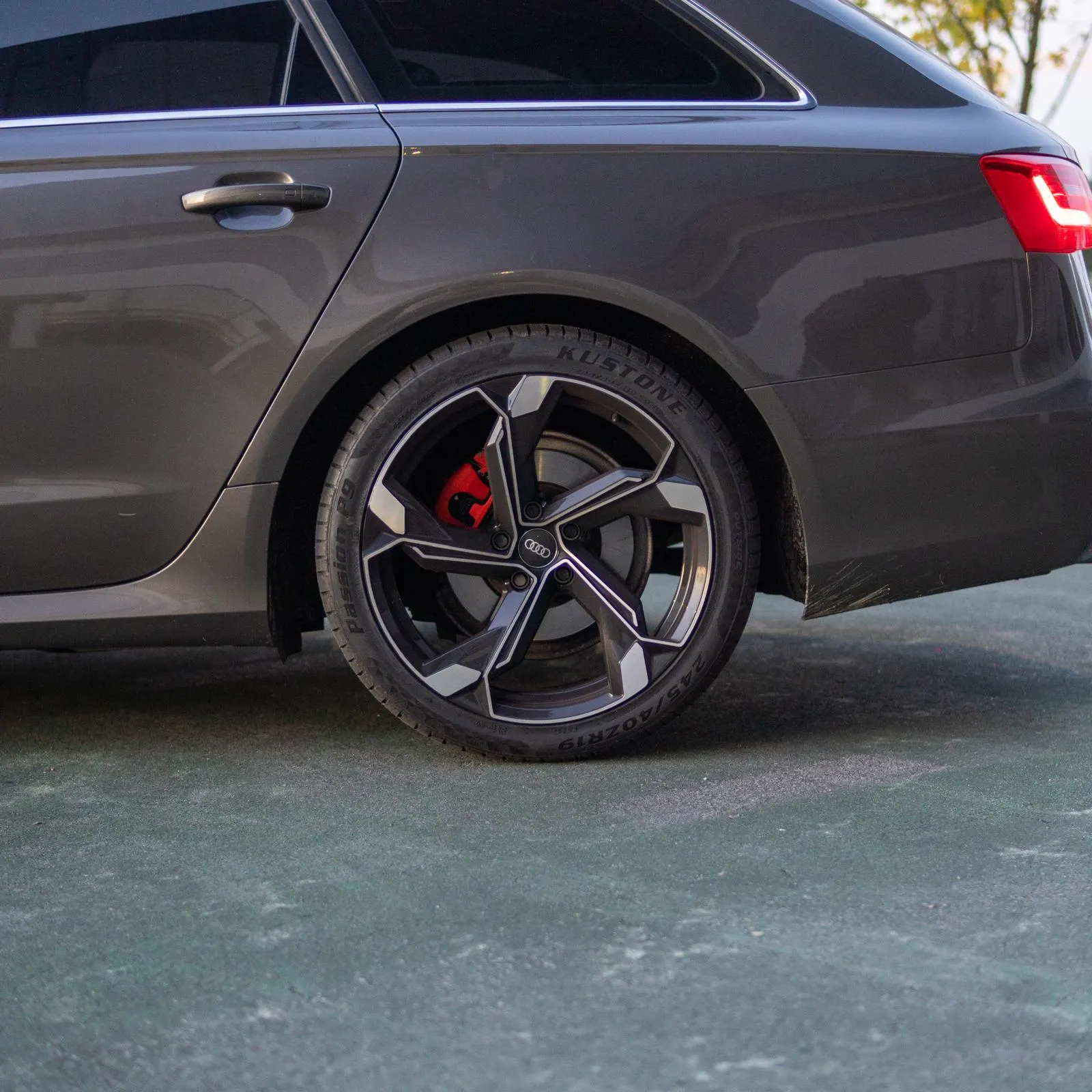 Audi A6 Avant 2.0 TDi S-line S tronic 15