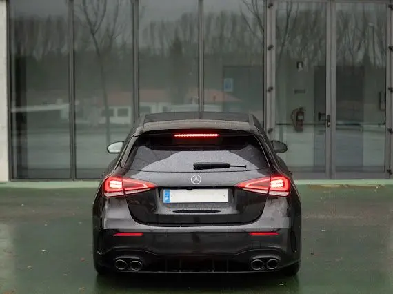 Mercedes-Benz A 180 d AMG Line Aut. 16