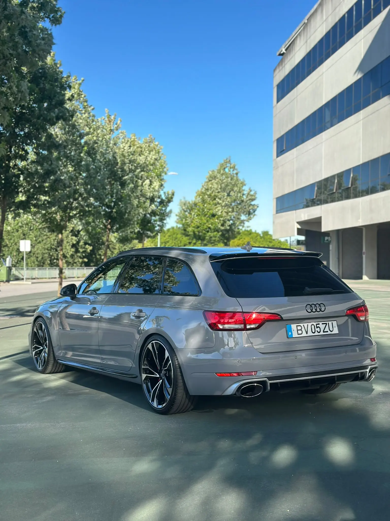 Audi A4 Avant 2.0 TDI multitronic S-line 4