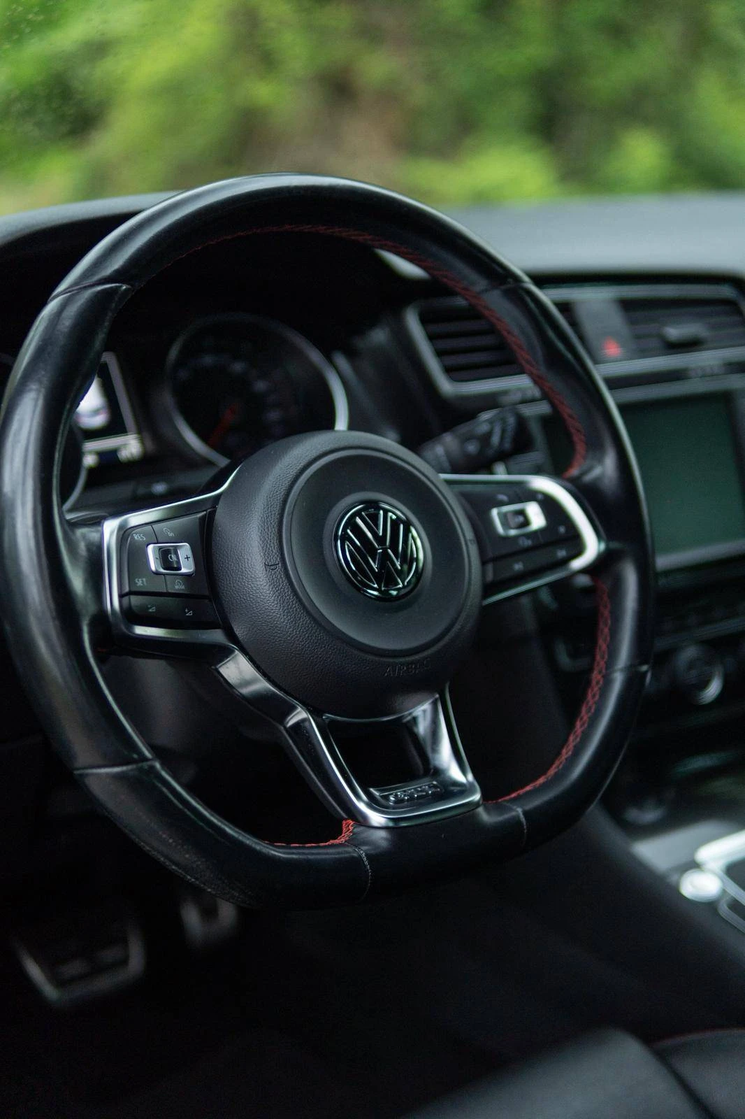 Volkswagen Golf 2.0 TSi GTi DSG 12