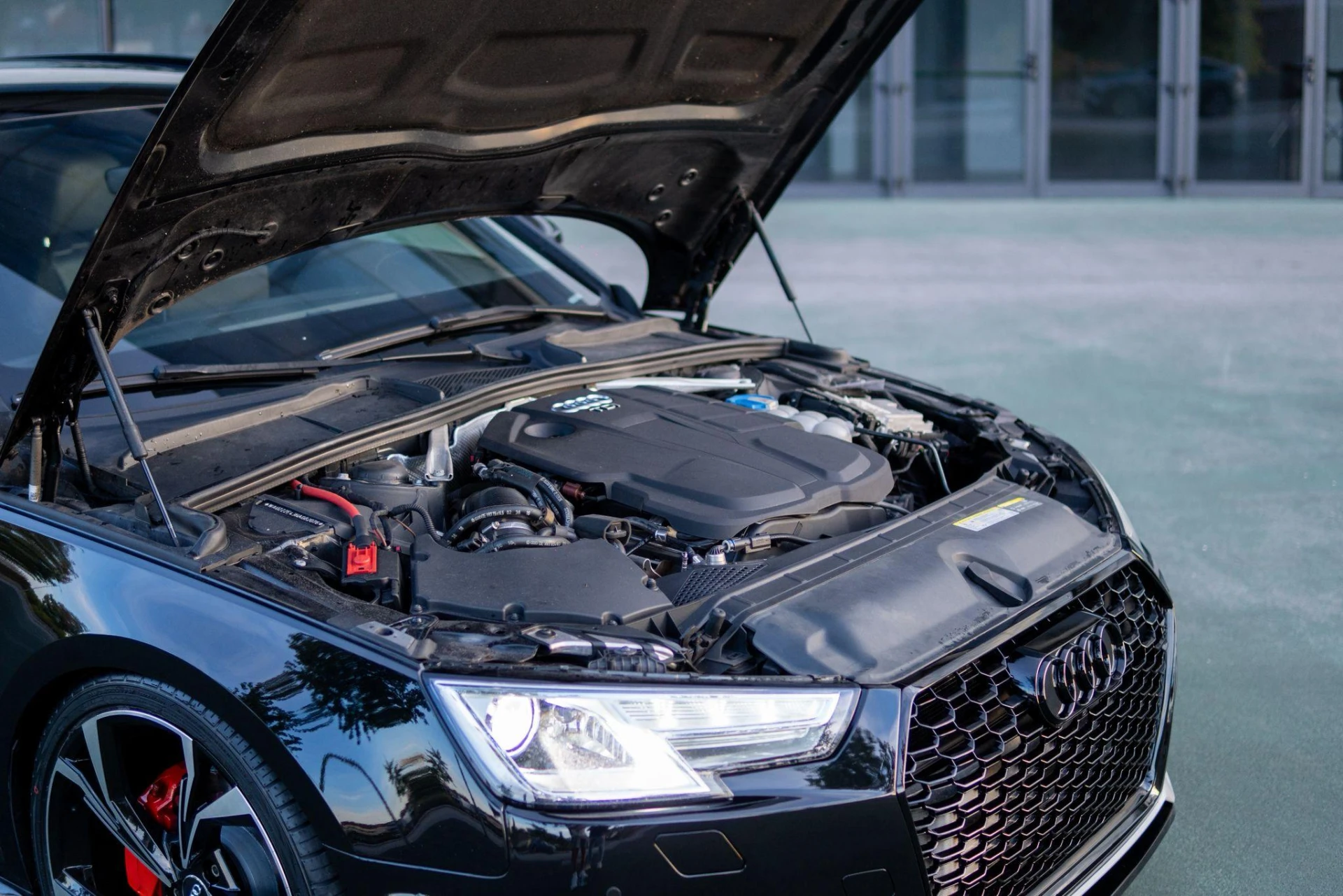 Audi A4 Avant 2.0 TDI quattro S-line S tronic 12