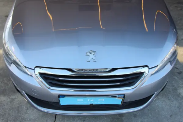 Peugeot 308 SW 1.6 BlueHDi Allure 12