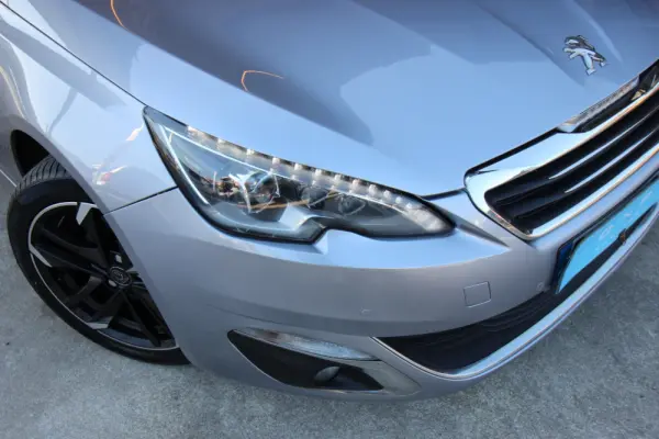 Peugeot 308 SW 1.6 BlueHDi Allure 11
