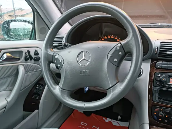 Mercedes-Benz C 220 CDI Elegance Aut. 32