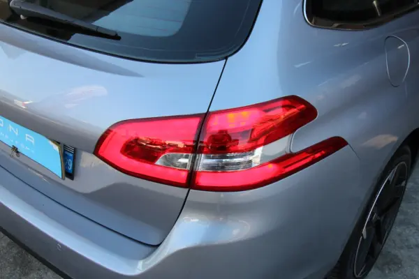 Peugeot 308 SW 1.6 BlueHDi Allure 14