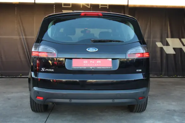 Ford S-Max 2.0 TDCi Titanium 7L 3