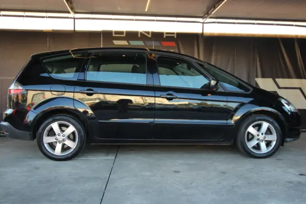 Ford S-Max 2.0 TDCi Titanium 7L 16
