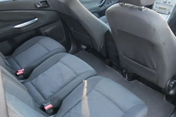 Ford S-Max 2.0 TDCi Titanium 7L 21