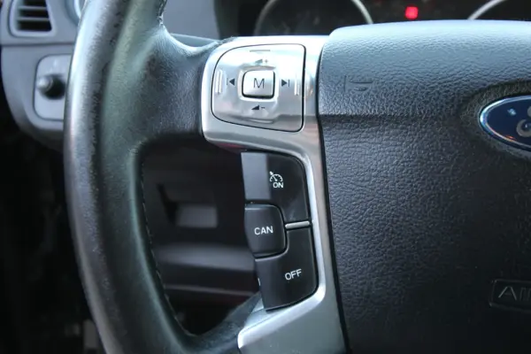 Ford S-Max 2.0 TDCi Titanium 7L 25