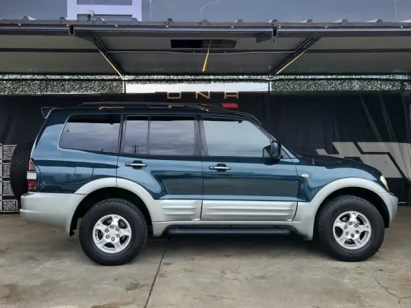 Mitsubishi Pajero 3.2 DI-D GLS ABS+CA+TA 3