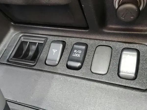 Mitsubishi Pajero 3.2 DI-D GLS ABS+CA+TA 12