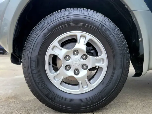 Mitsubishi Pajero 3.2 DI-D GLS ABS+CA+TA 34