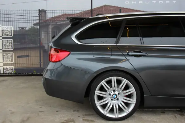 BMW 318 d Touring Pack M 19