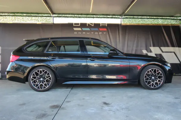 BMW 320 d Touring EfficientDynamics Line Sports 3