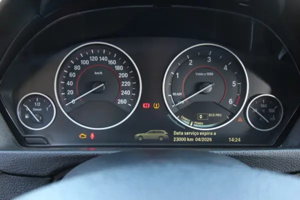 BMW 320 d Touring EfficientDynamics Line Sports 8