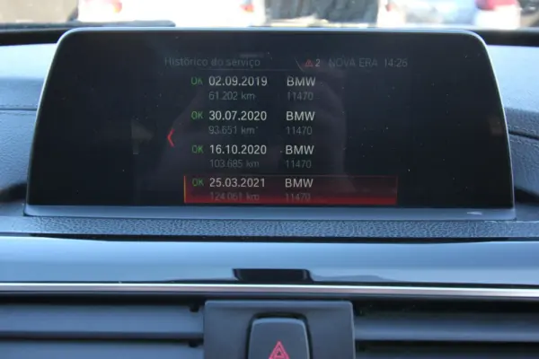 BMW 320 d Touring EfficientDynamics Line Sports 14