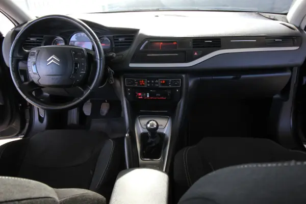 Citroën C5 1.6 HDi Exclusive 10